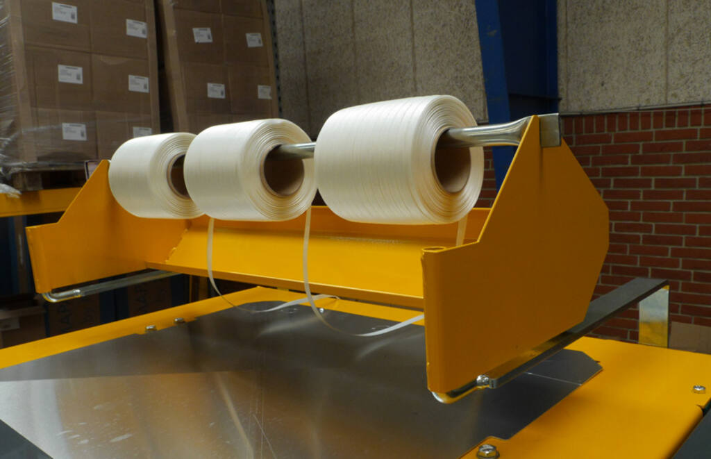 Baling Press Strapping
